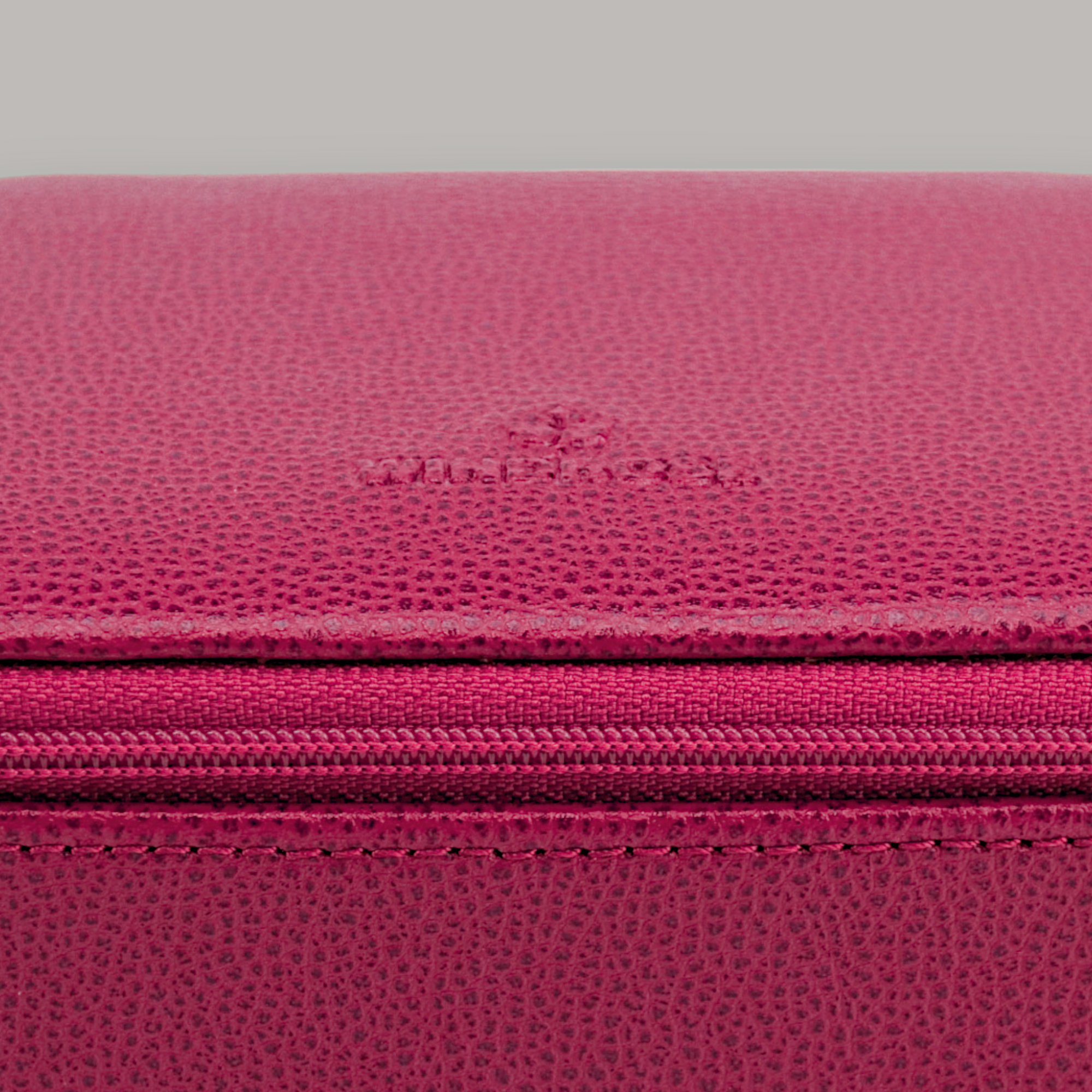 Jewelry box Beluga / berry (leather)