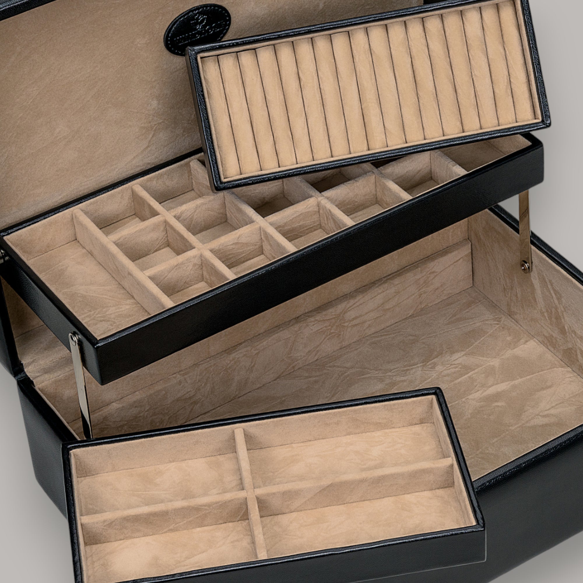 Charmbox mit 2 herausnehmbaren Einsätze Merino / schwarz