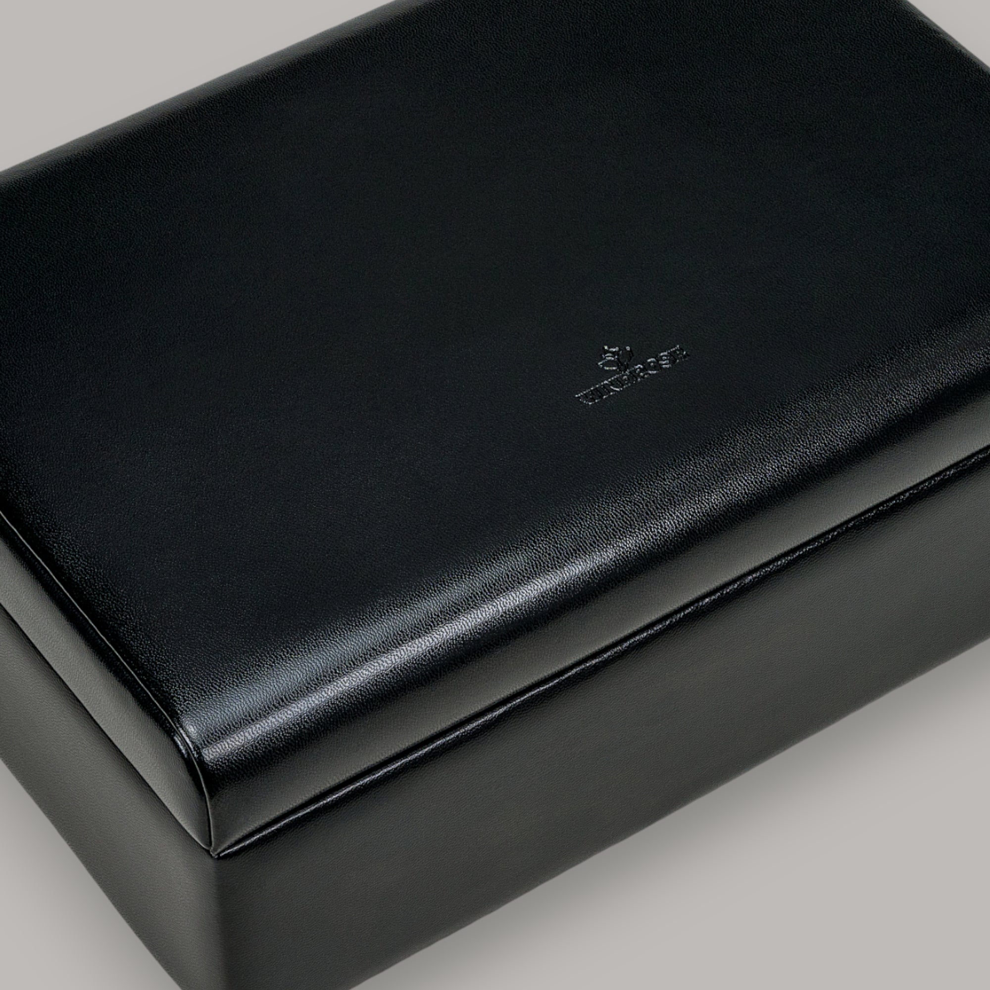 Charmbox mit 2 herausnehmbaren Einsätze Merino / schwarz