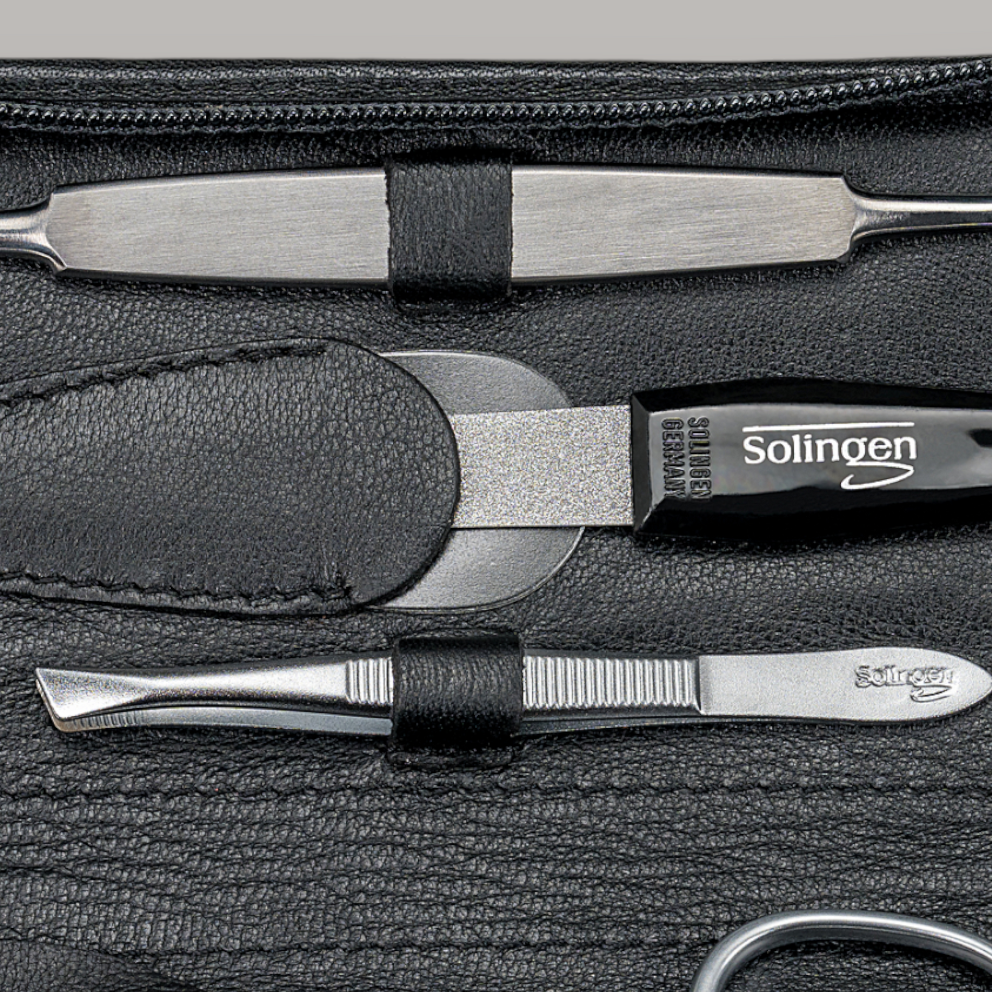 5-piece manicure case nappa / black (full cowhide)