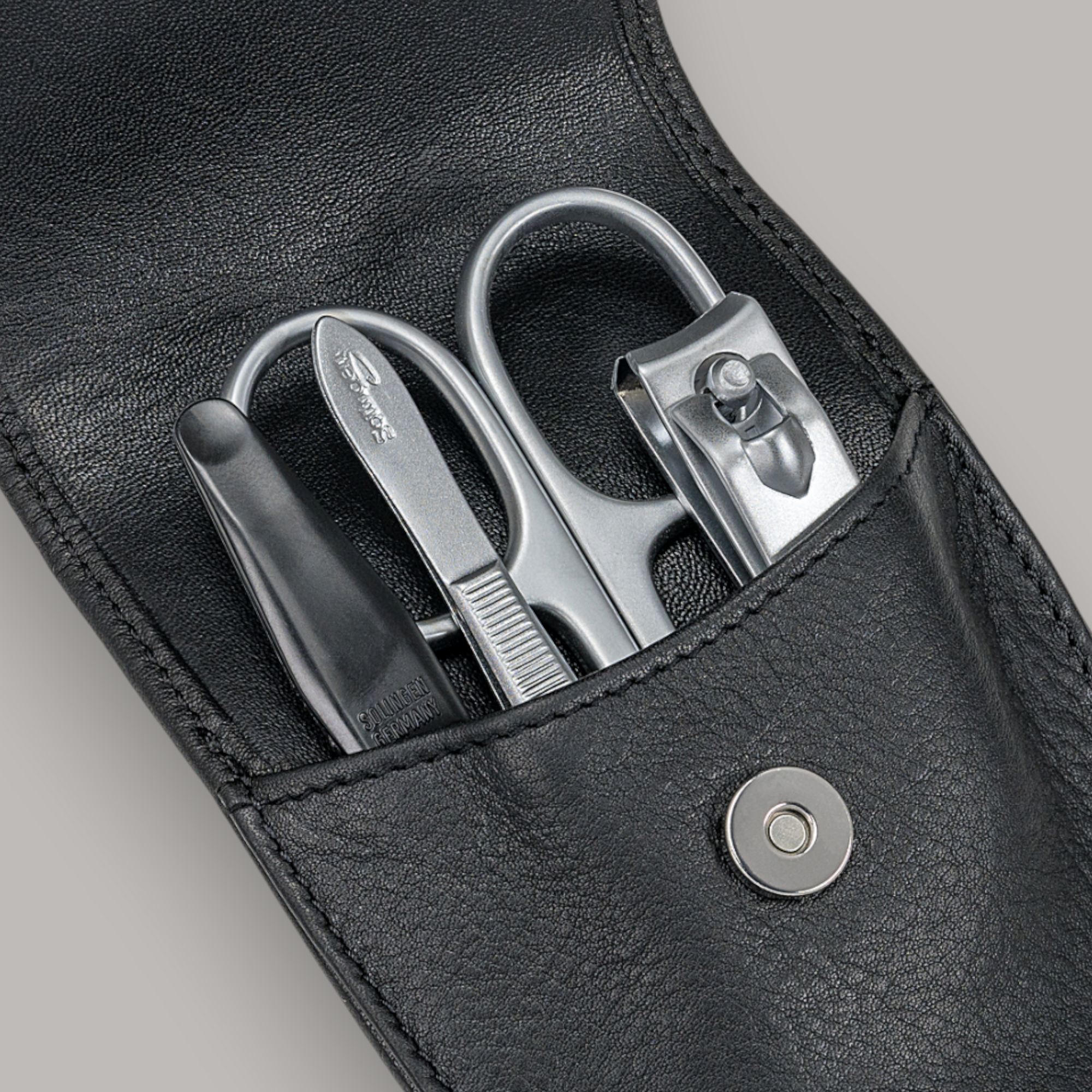 4-piece manicure case nappa / black (full cowhide)