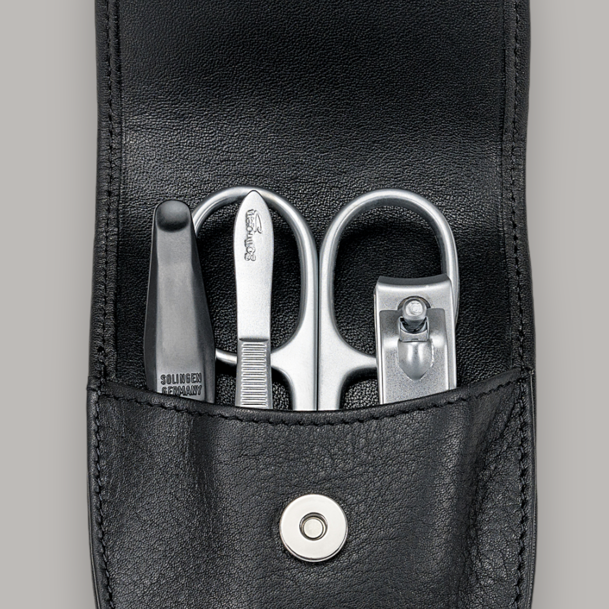 4-piece manicure case nappa / black (full cowhide)